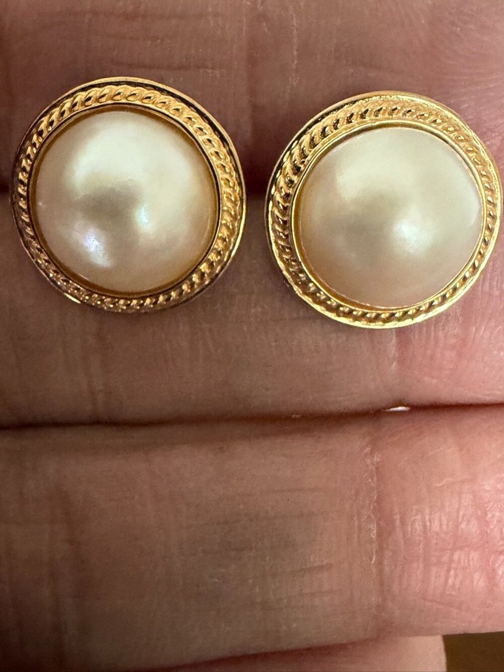 14K Yellow Gold Pearl Button Earrings 3.97g Rope Twist Vintage Style Studs - Picture 5 of 8